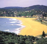 Avoca Beach - Whitsundays Accommodation