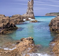 Cathedral Rocks - Whitsundays Accommodation