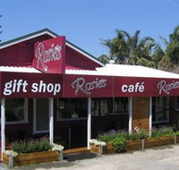 Rosies Cafe and Gallery - Whitsundays Accommodation