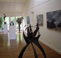 Ivy Hill Gallery - Whitsundays Accommodation