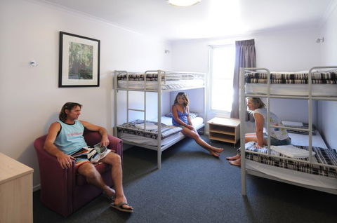 Yamba YHA - Whitsundays Accommodation 0