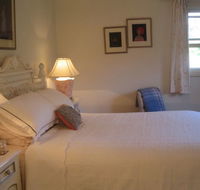 Trafalgar Bed and Breakfast and Annie's cottage - Whitsundays Accommodation
