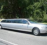 In Vogue Limousines - Whitsundays Accommodation