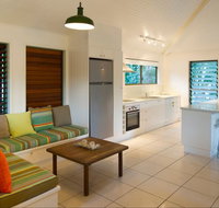 The Retreat Beach Houses - Whitsundays Accommodation