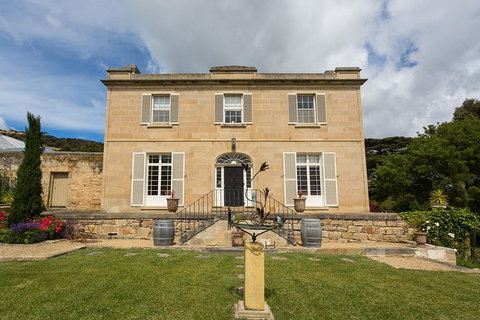 A Sommelier Guided Tour: Thursday Afternoon Wine Gin Cheese & Cocktails - Whitsundays Accommodation 16