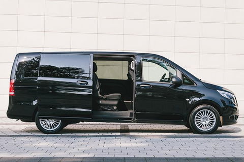 Adelaide Airport To Hotel Round-Trip Private Business Transfer - Whitsundays Accommodation 1