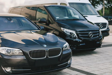 Adelaide Airport To Hotel Round-Trip Private Business Transfer - Whitsundays Accommodation 0