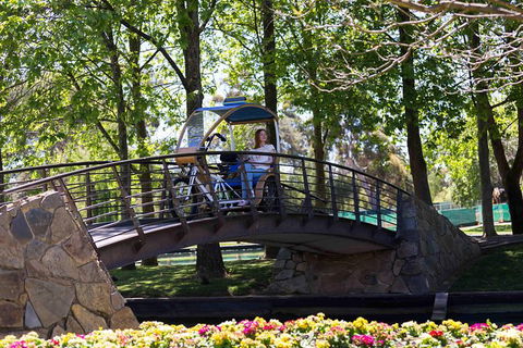 Adelaide 90-Minute Pedicab Tour: Scenic Green & River Experience - Whitsundays Accommodation 5