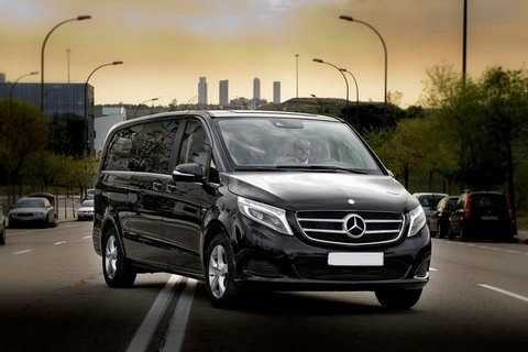 Arrival Private Transfer Sydney Airport SYD To Sydney In Luxury Van V Class - Whitsundays Accommodation 5