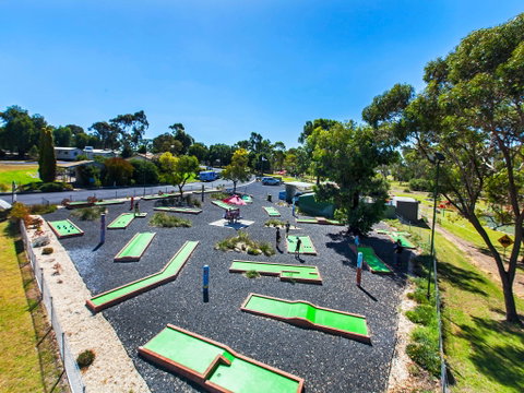 Naracoorte Mini Golf - Whitsundays Accommodation 1