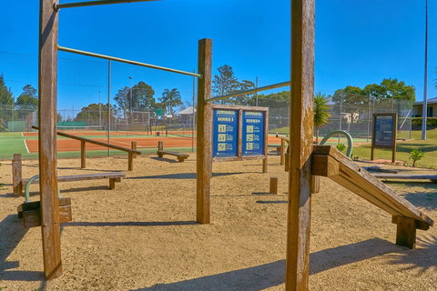 Raworth Tennis Centre - Whitsundays Accommodation 2