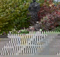 Alexander Cameron Statue - Whitsundays Accommodation