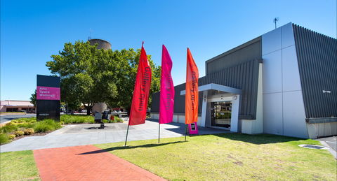 Arts Space Wodonga - Whitsundays Accommodation 1