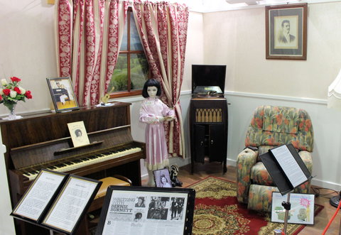 Australian Country Music Hall Of Fame - Whitsundays Accommodation 1