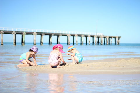 Frankston Beach - Whitsundays Accommodation 0