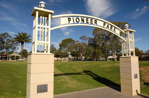 Gawler Historic Main Street Walking Tour - Whitsundays Accommodation 2