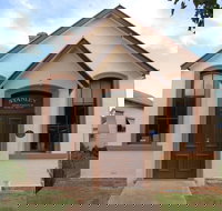 Stanley Athenaeum and Public Room - Whitsundays Accommodation