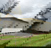 Wallarobba Memorial Hall - Whitsundays Accommodation