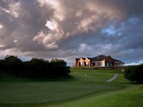 Albany Golf Club - Whitsundays Accommodation 0