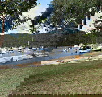 Apple Tree Picnic Area - Whitsundays Accommodation