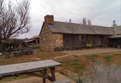 Early Settlers Hut - Whitsundays Accommodation 0