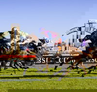 Hawkesbury Race Club - Whitsundays Accommodation