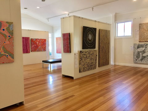 Yaama Ganu Gallery Moree - Whitsundays Accommodation 0