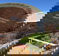 Bicentennial Creative Arts Centre - Whitsundays Accommodation