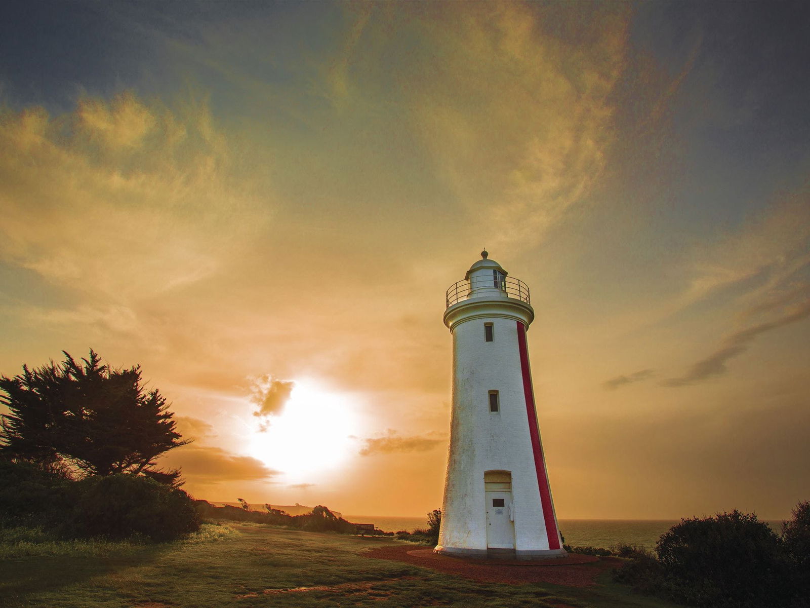 Lower Wilmot TAS Whitsundays Accommodation