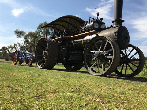 Melbourne Steam Traction Engine Club - Whitsundays Accommodation 0