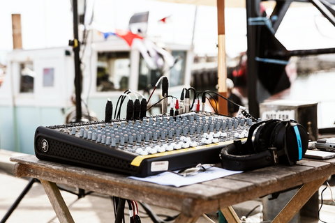 Apollo Bay Radio 87.6 FM - Whitsundays Accommodation 0