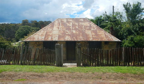 Beyers Cottage - Whitsundays Accommodation 0