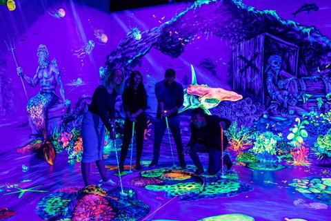 Glowing Rooms 3D Mini Golf - Whitsundays Accommodation 0