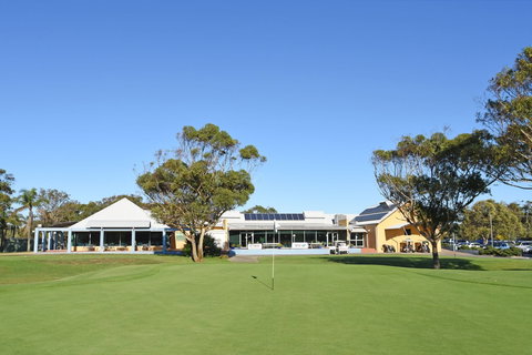 Hawks Nest Golf Club - Whitsundays Accommodation 0