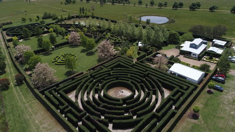 High Country Maze - Whitsundays Accommodation 0