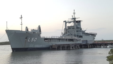 HMAS Tobruk Dive - Whitsundays Accommodation 0