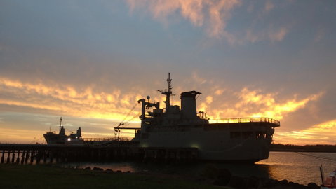 HMAS Tobruk Dive - Whitsundays Accommodation 1