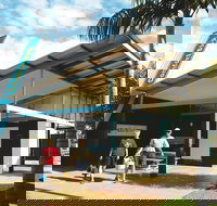 Home Hill - Whitsundays Accommodation