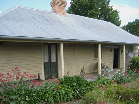 Historic Buildings Walking Tour - Whitsundays Accommodation 0