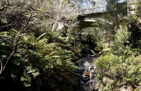 Leura Cascades - Whitsundays Accommodation 2