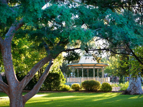 Robertson Park - Whitsundays Accommodation 0