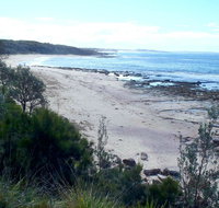 Monument Beach Picnic Area - Whitsundays Accommodation