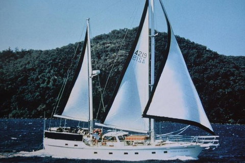 Great Barrier Reef Private Expedition Cruise (min 4 Day Max 8 Guests) - Whitsundays Accommodation 2