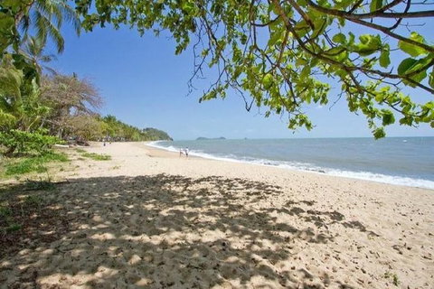 Airport Transfer - Palm Cove, Kewarra Beach & Trinity Beach To Cairns Airport - Whitsundays Accommodation 3