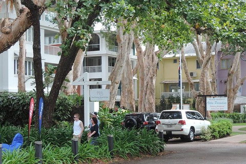 Airport Transfer - Palm Cove, Kewarra Beach & Trinity Beach To Cairns Airport - Whitsundays Accommodation 6