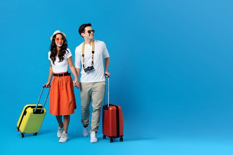 SHUTTLE - CAIRNS AIRPORT TO CAIRNS HOTELS (or Reverse) - Whitsundays Accommodation 0