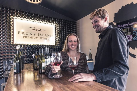 Bruny Island Overnight Explorer And Boutique Accommodation For Two - Whitsundays Accommodation 0