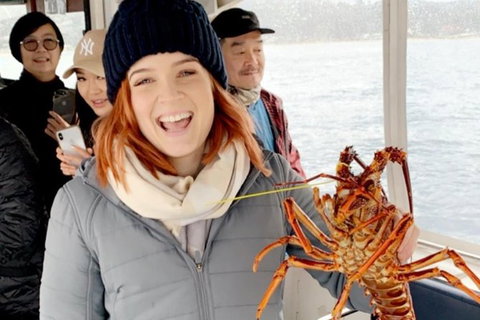 Deep-to-Dish: Tasmanian Seafood Experience - Morning Tour - Whitsundays Accommodation 14