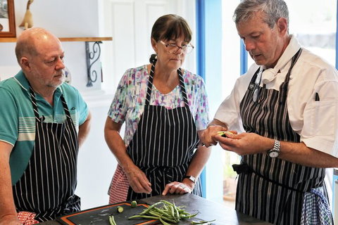 Cook Like A Pro In Taroona - Whitsundays Accommodation 7