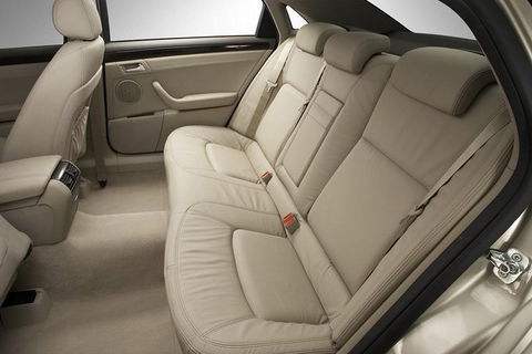 Arrival Private Transfer Melbourne Airport MEL To Melbourne City By Sedan Car - Whitsundays Accommodation 2